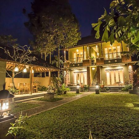Tuga Guest House Ubud Exterior photo