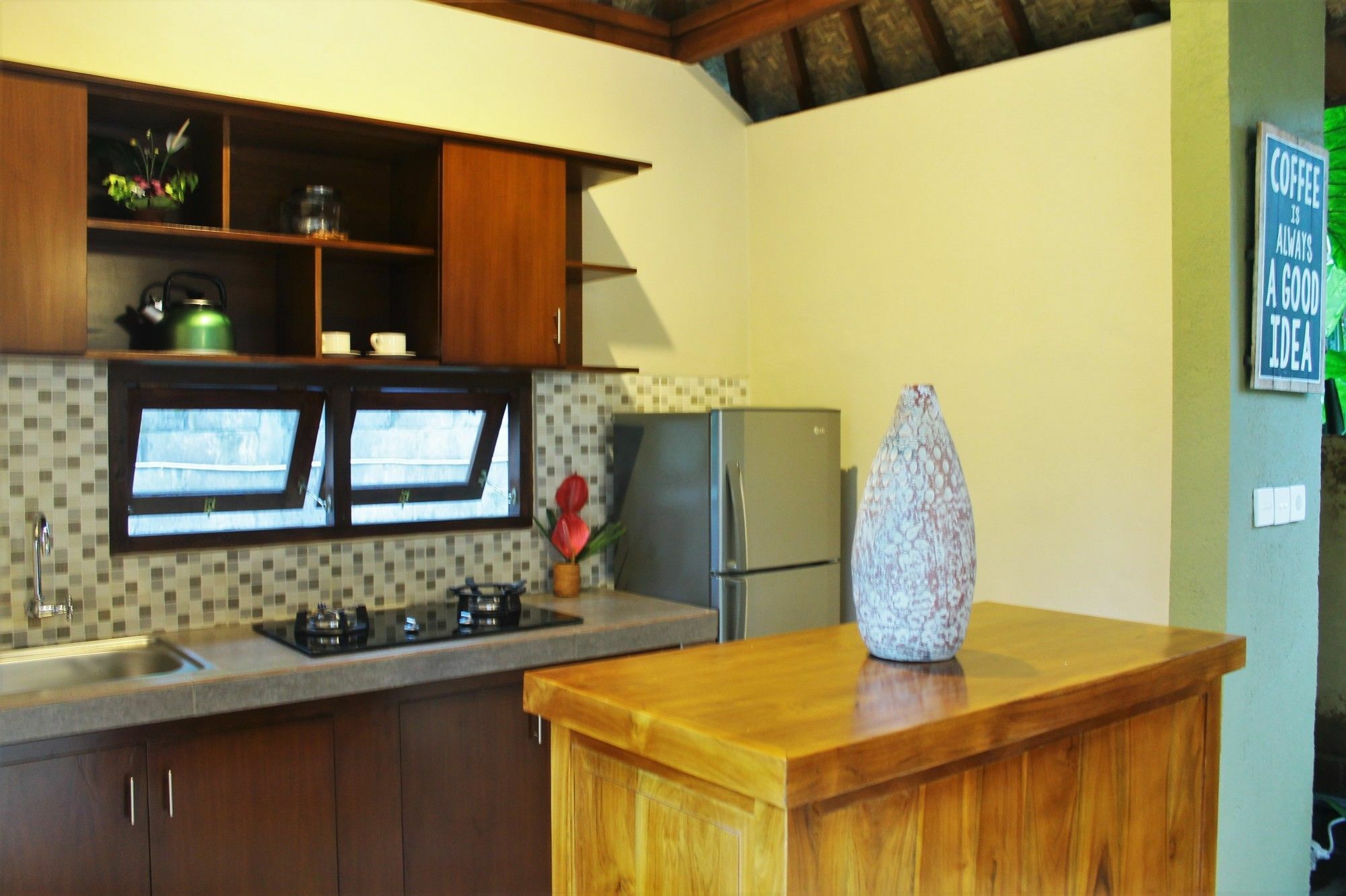 Tuga Guest House Ubud Exterior photo