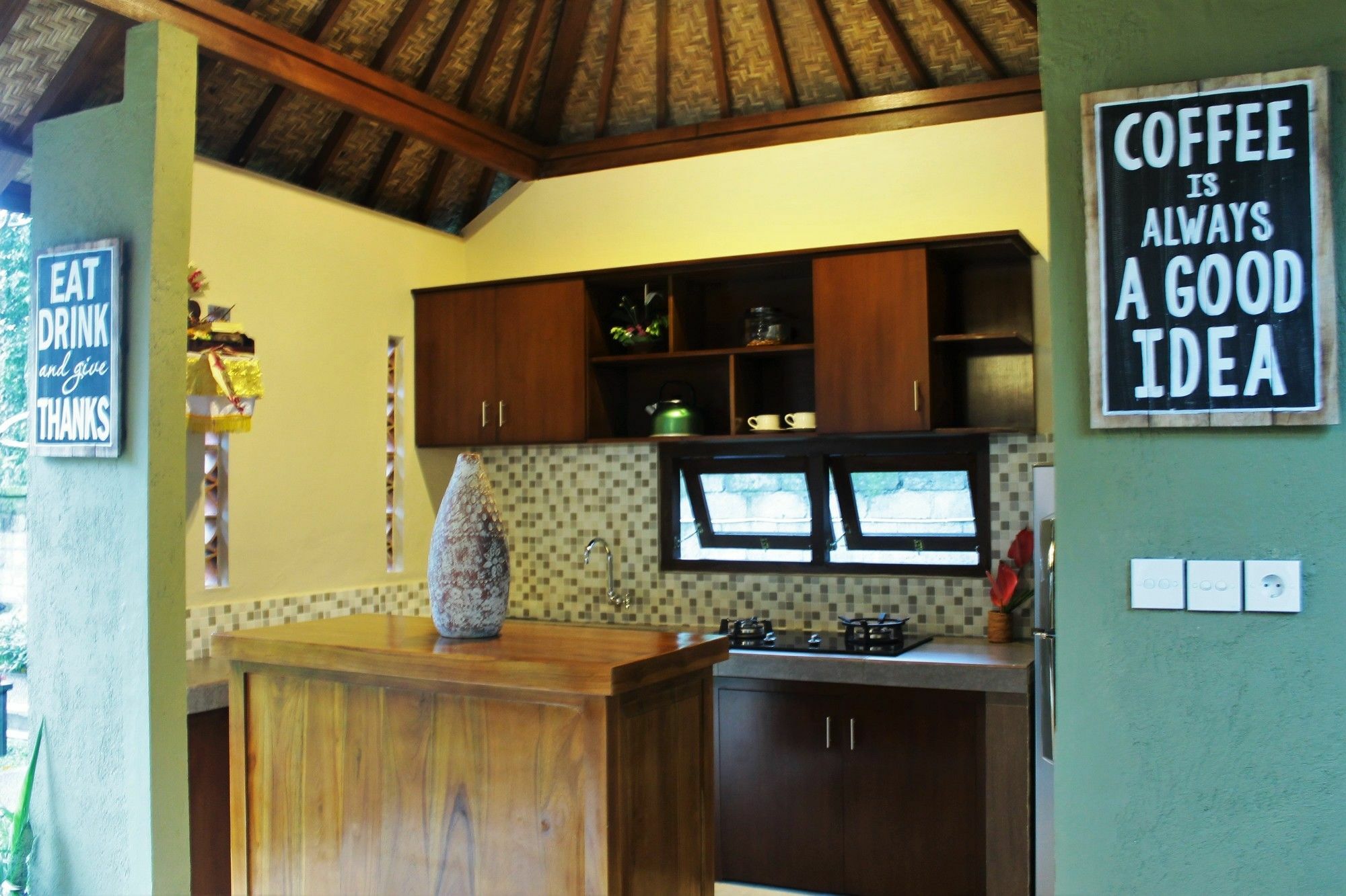 Tuga Guest House Ubud Exterior photo